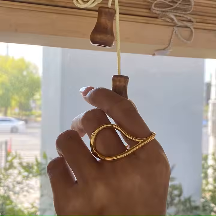 Arctic 2 finger Ring