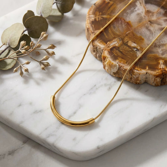 Arch Necklace