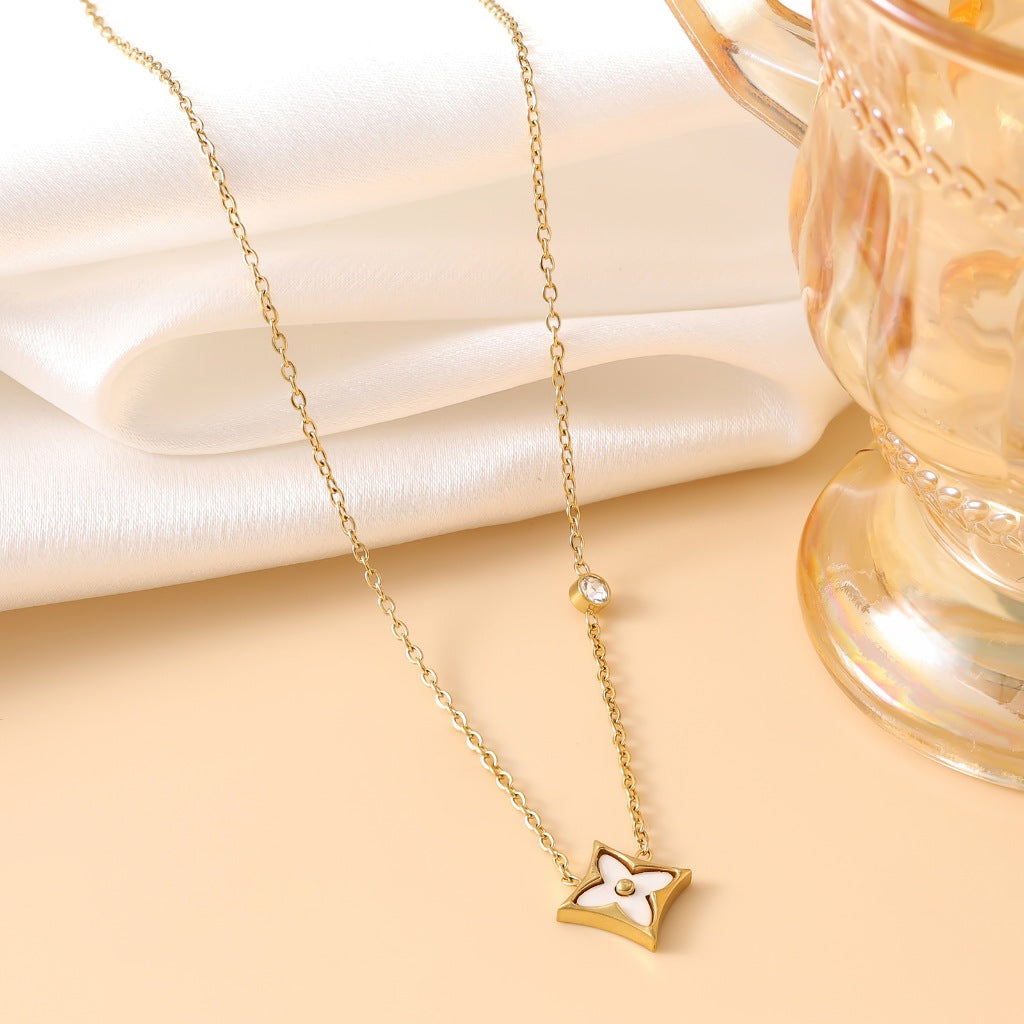 LV flower edge Necklace
