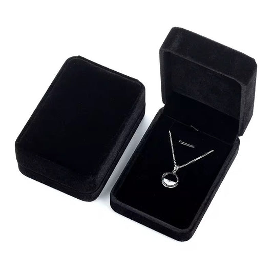 Necklace case
