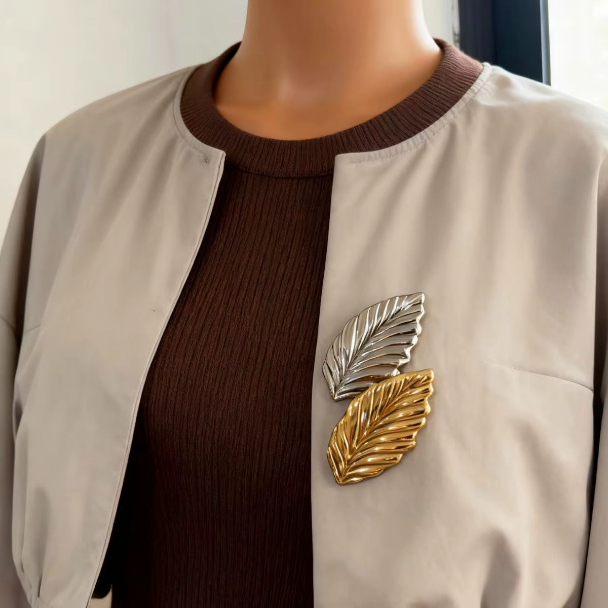 Etta brooch