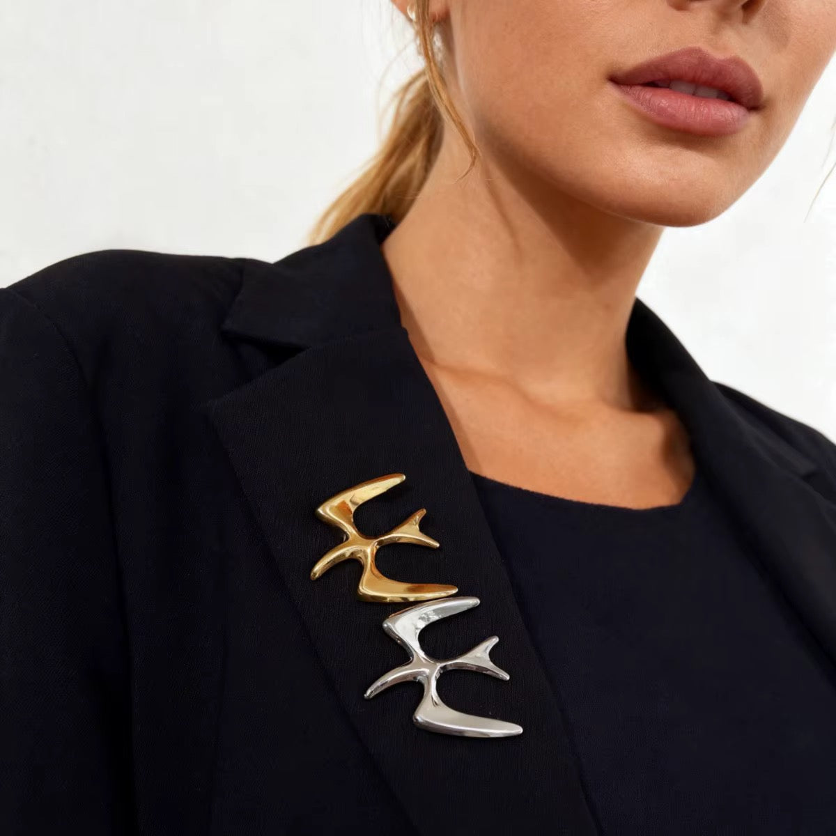 Swallow brooch