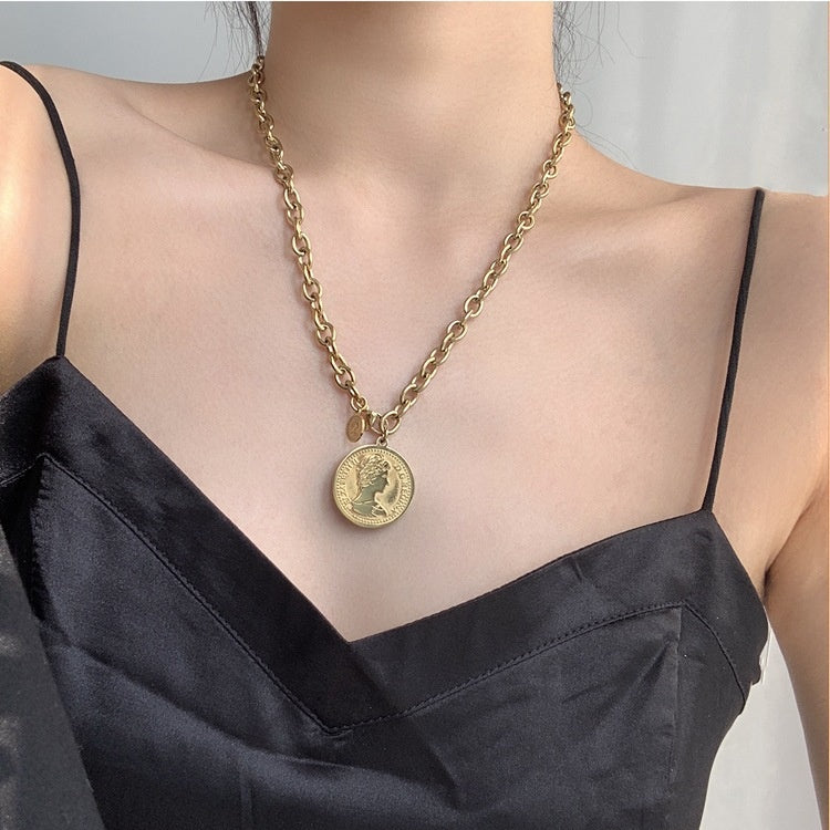 Queen Elizabeth Necklace