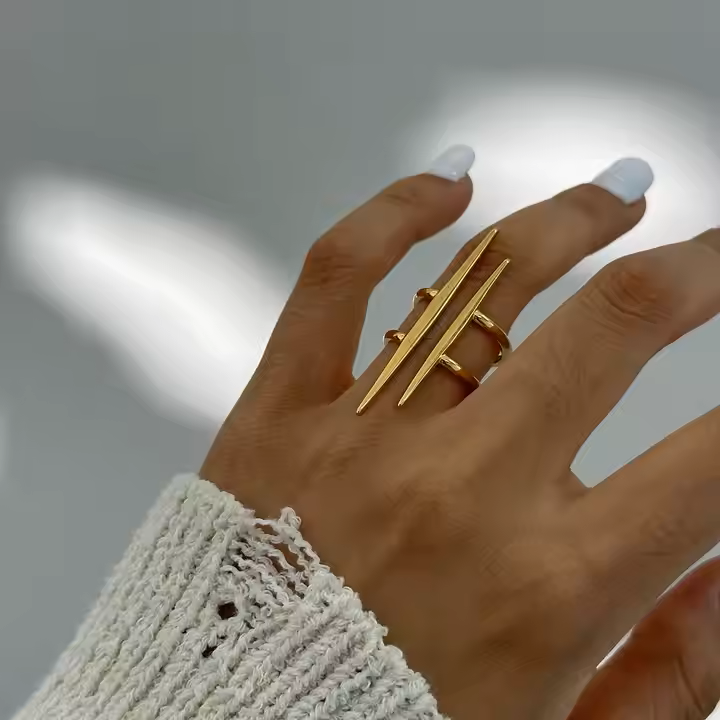 Dagger Ring