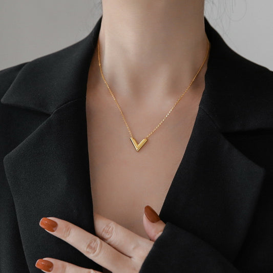 Viano Necklace