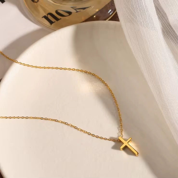 The Cross necklace