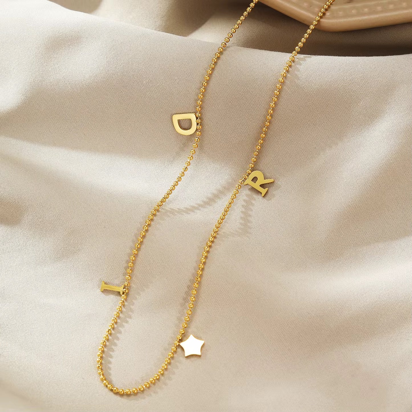 Di*r Necklace