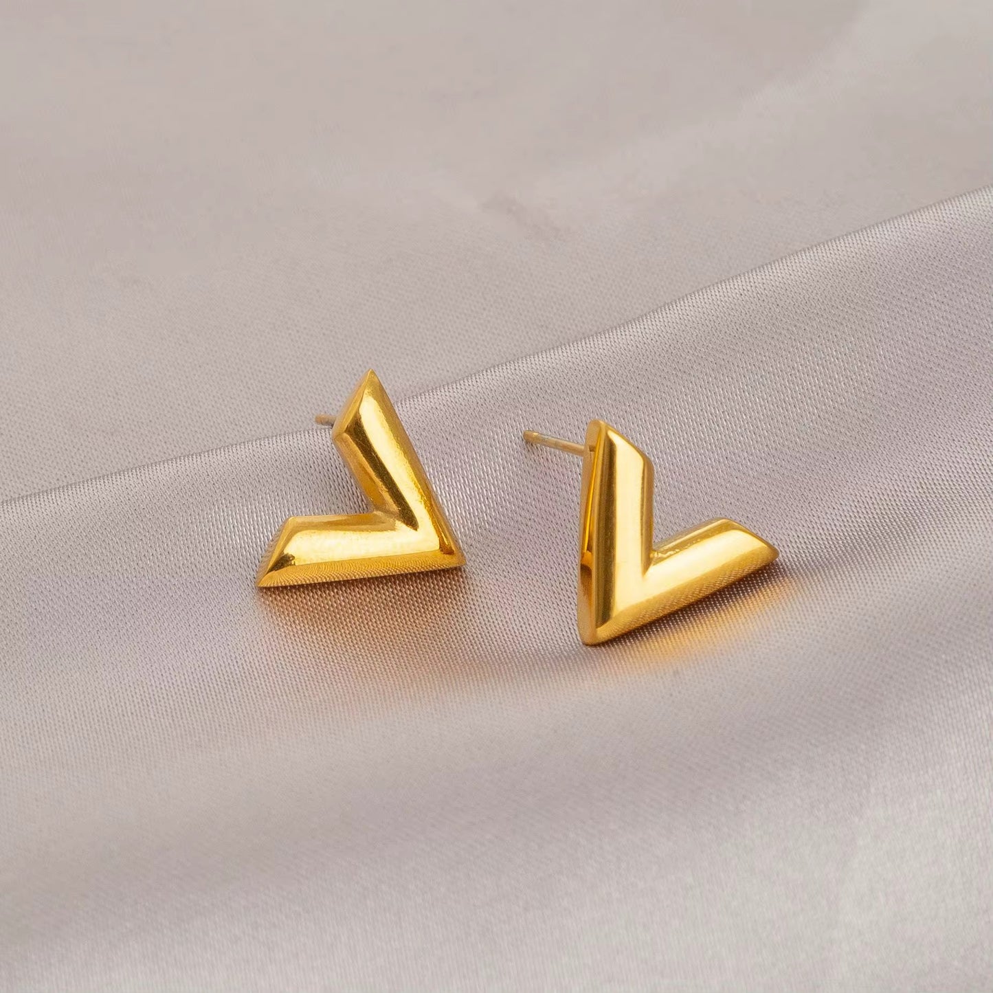 Viano Earrings