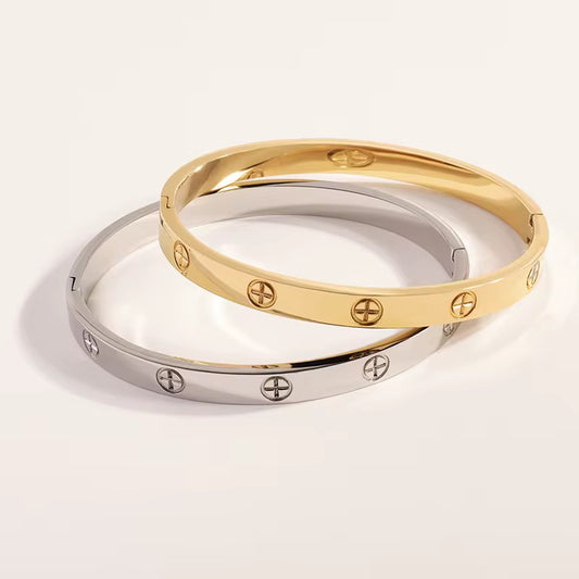 Grover Bangle