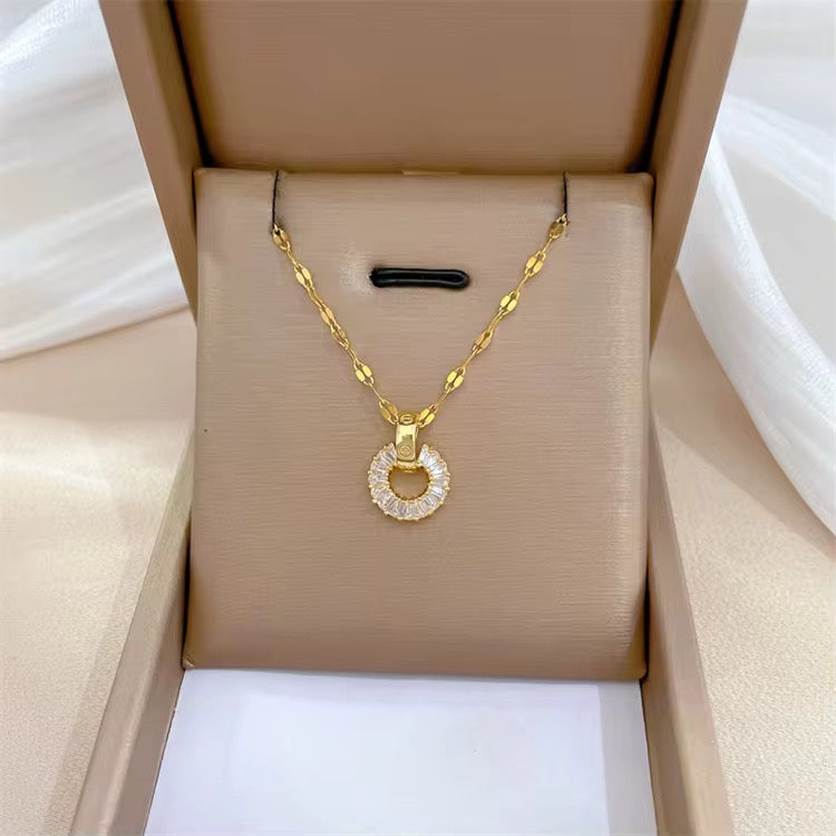 Gala Necklace