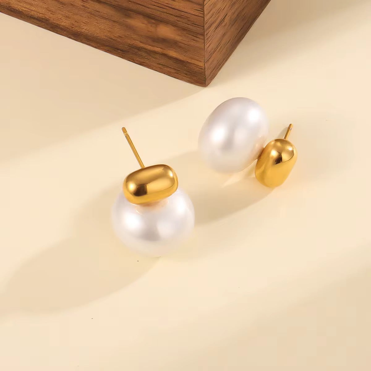 Porcelain earrings