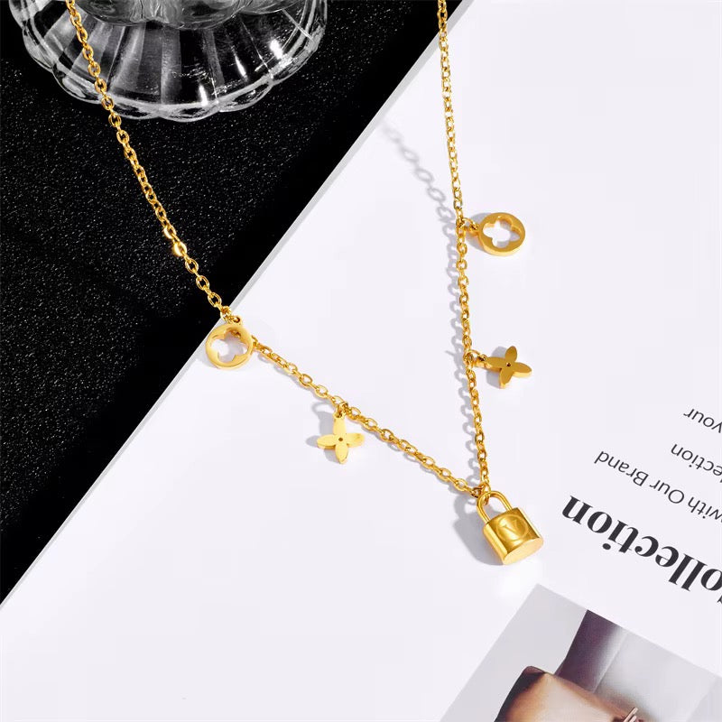 Lichen Necklace