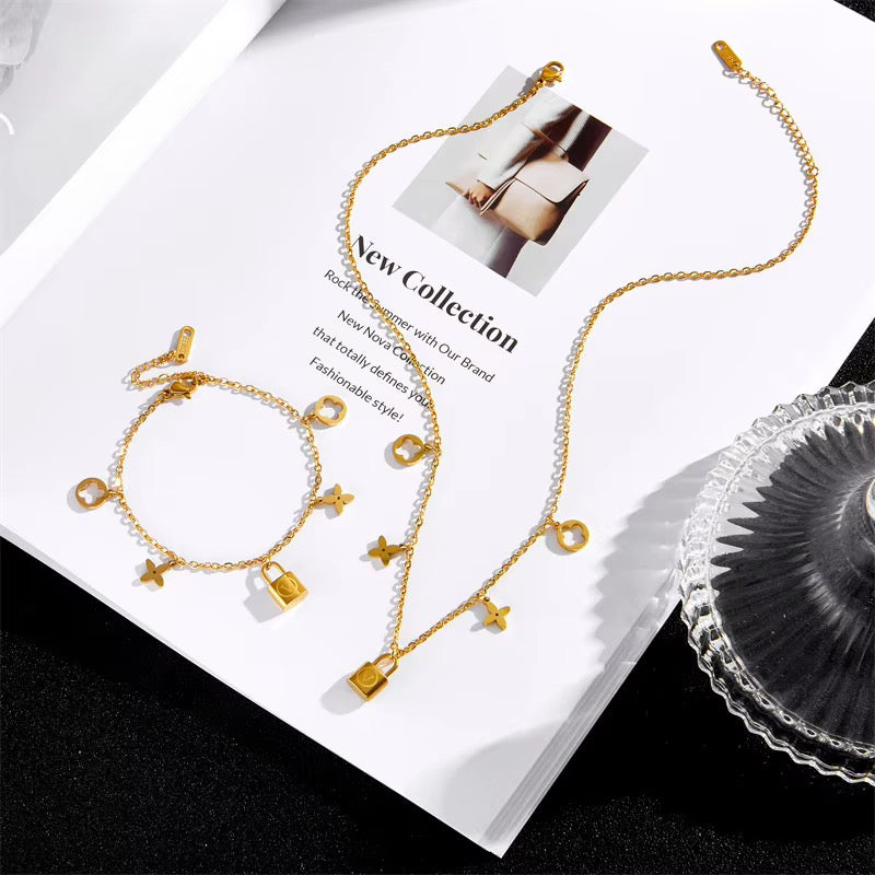 Lichen Necklace