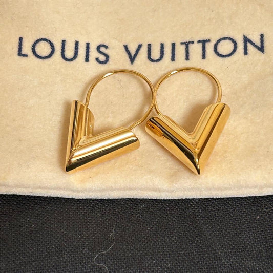 LV essential Earrings
