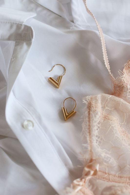 LV essential Earrings