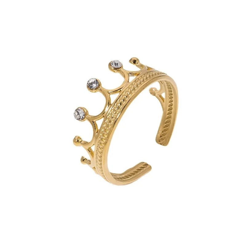 Crowned ring